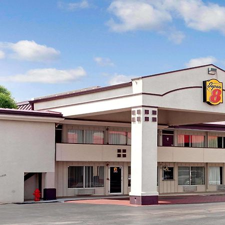 Super 8 By Wyndham Oklahoma/Frontier City Edmond Exterior photo